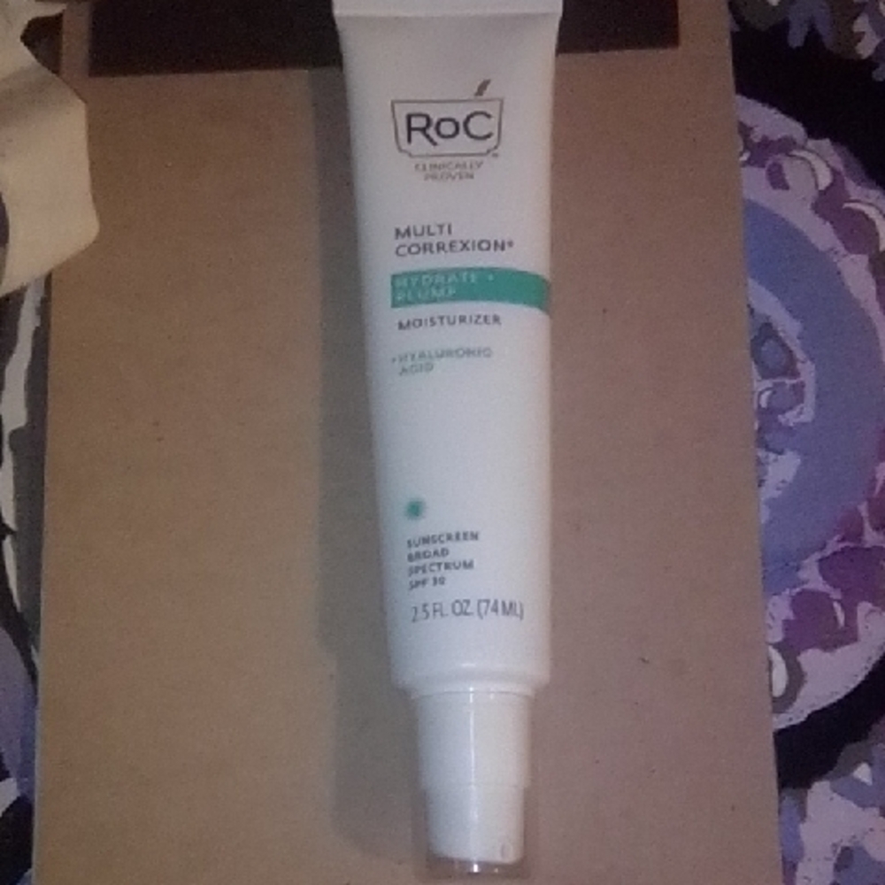 Multi Correxion Hydrate + Plump Moisturizer - White